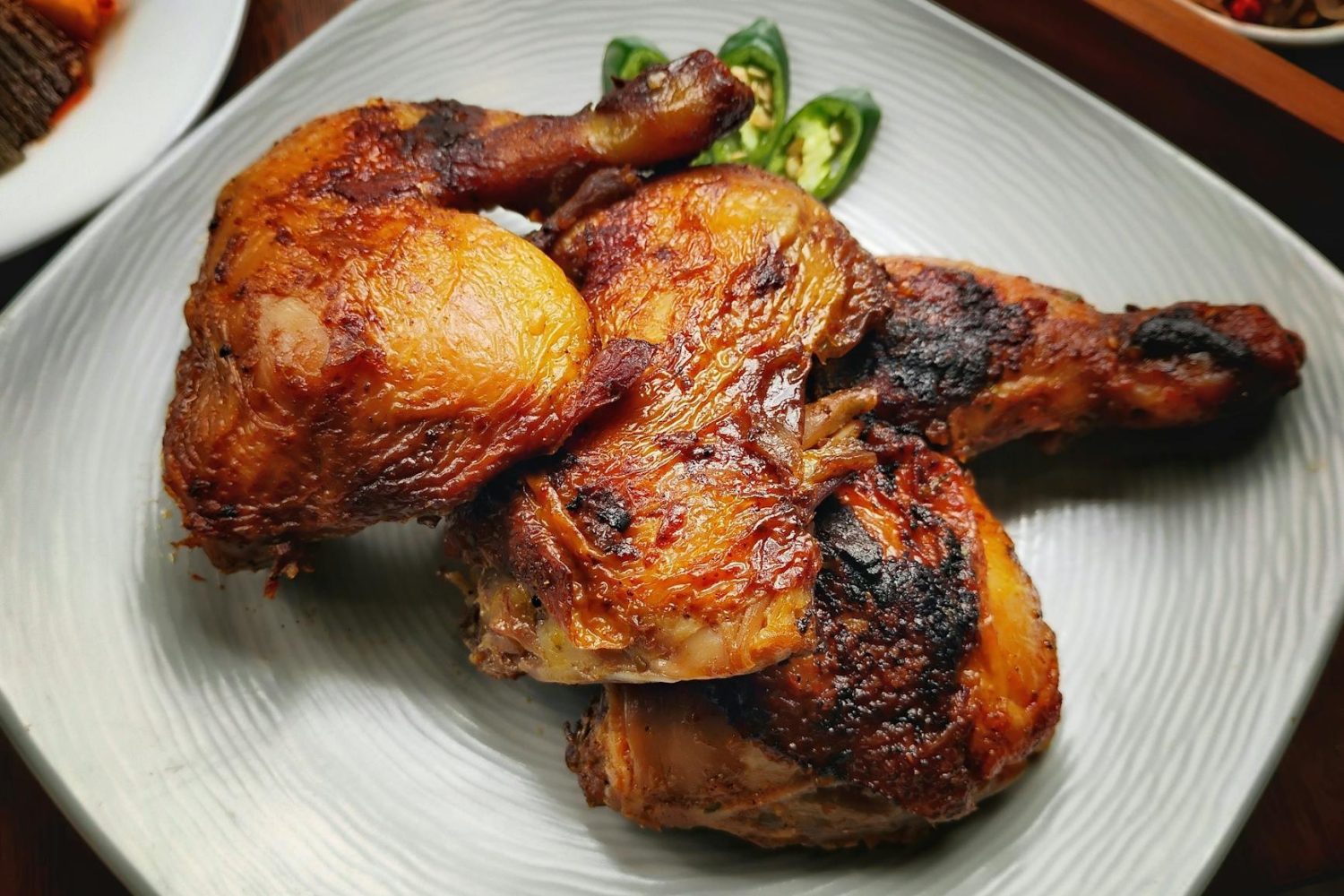 Cuire des cuisses de poulet au four : temps, températures et astuces