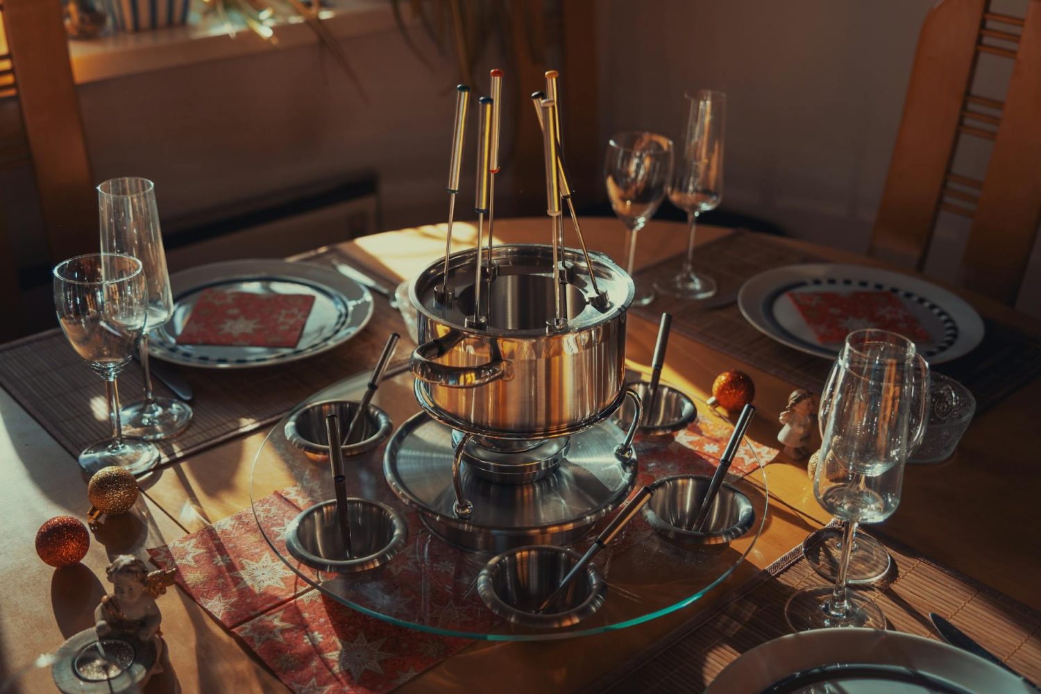 Réussir une fondue savoyarde traditionnelle aux 3 fromages