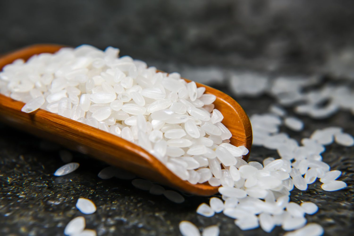 Quantité de riz par personne : dosage parfait selon le plat et le riz