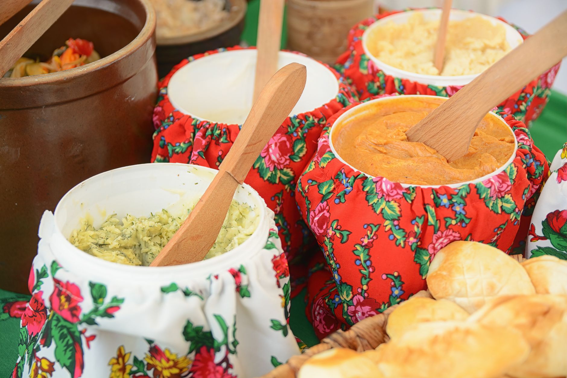 Mois de la gastronomie 2024 à Montargis : les dates à retenir — présentation de plats festival gastronomie